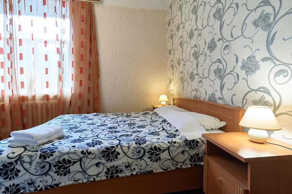 Home Hotel Apartments On Lva Tolstogo Kiev Extérieur photo