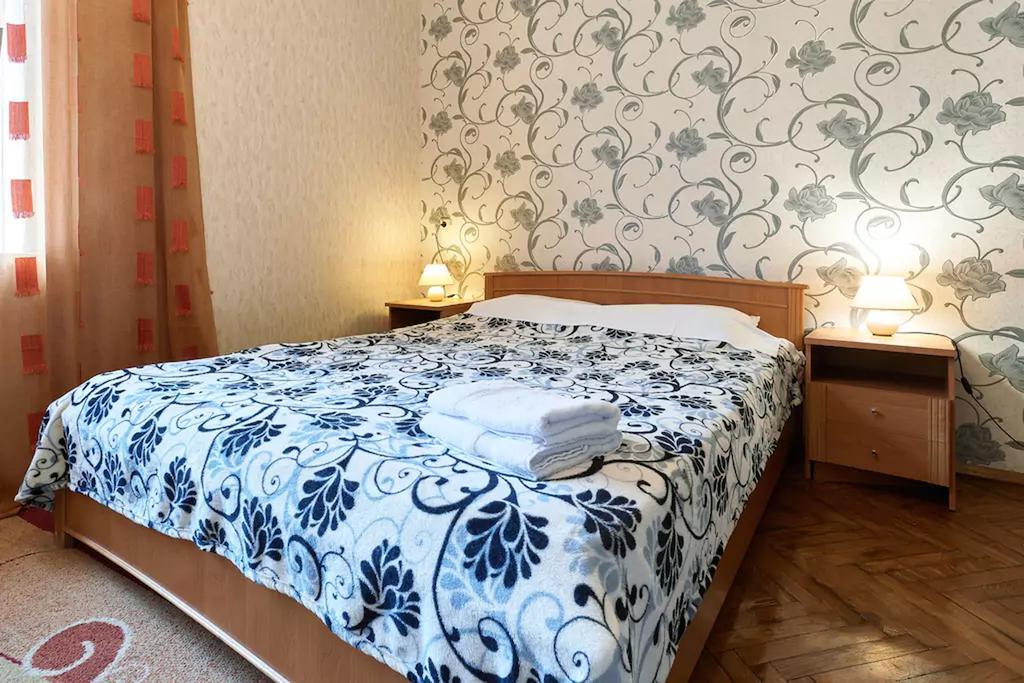 Home Hotel Apartments On Lva Tolstogo Kiev Extérieur photo